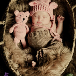 ▷ 343723-2022-06-24-12-39-17-00 Newborn Fotoshooting